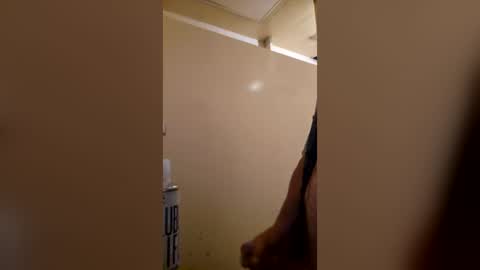 Snapshot of cederrowe887213 chatting on June 15, 4:20 pm cederrowe887213 online show from June 15, 4:20 pm