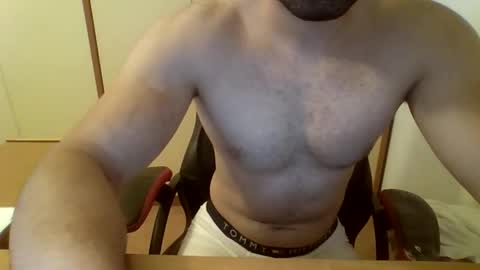 Snapshot of cedrus99 chatting on May 23, 7:46 am cedrus99 online show from May 23, 7:46 am