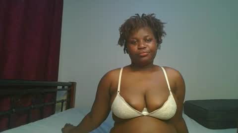 ceepretty25 online show from February 6, 11:19 pm