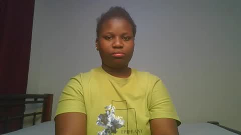 ceepretty25 online show from April 16, 11:29 pm