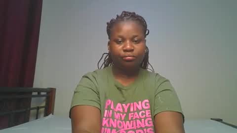 ceepretty25 online show from April 22, 12:13 am