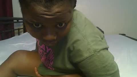 Snapshot of ceepretty25 chatting on April 23, 12:56 am ceepretty25 online show from April 23, 12:56 am