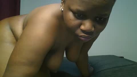 Snapshot of ceepretty25 chatting on April 25, 1:41 pm ceepretty25 online show from April 25, 1:41 pm