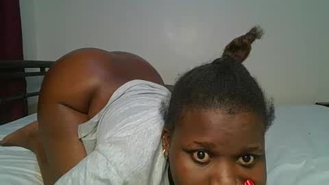 Snapshot of ceepretty25 chatting on May 18, 4:07 am ceepretty25 online show from May 18, 4:07 am