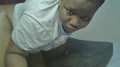 Snapshot of ceepretty25 chatting on May 31, 2:42 am ceepretty25 online show from May 31, 2:42 am