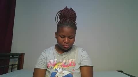 Snapshot of ceepretty25 chatting on June 11, 12:32 am ceepretty25 online show from June 11, 12:32 am