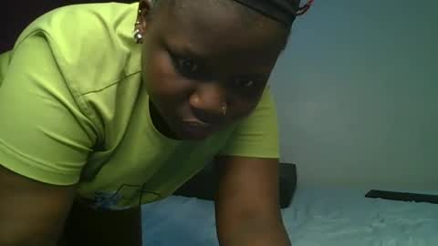 Snapshot of ceepretty25 chatting on July 5, 4:19 am ceepretty25 online show from July 5, 4:19 am