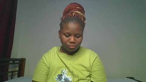 Snapshot of ceepretty25 chatting on July 17, 12:17 am ceepretty25 online show from July 17, 12:17 am
