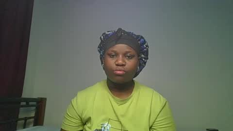 Snapshot of ceepretty25 chatting on July 20, 1:20 am ceepretty25 online show from July 20, 1:20 am