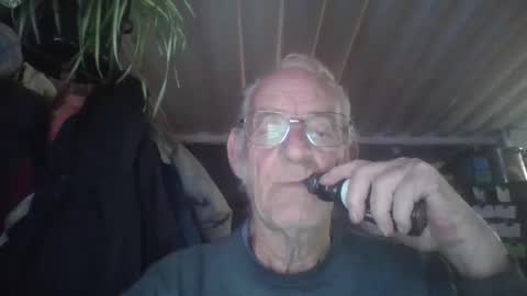 Chuck online show from October 5, 3:49 am