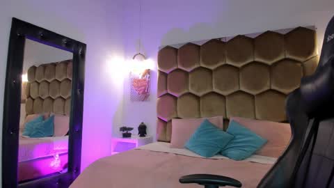 celene_rosejs online show from April 27, 3:32 pm