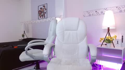 Celesste  online show from September 24, 11:35 am