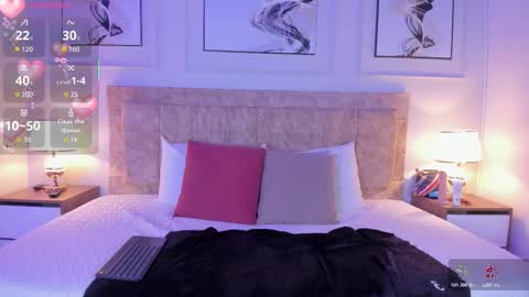 Snapshot of celeste_collinss_ chatting on November 19, 11:54 am celeste online show from November 19, 11:54 am