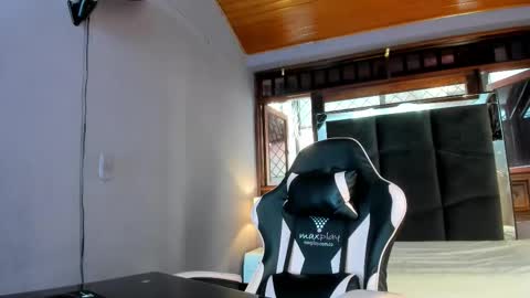 SARA  online show from February 14, 7:10 pm