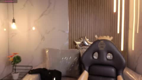 celeste_fioree online show from February 15, 12:58 pm