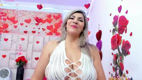 Celeste Lincon online show from May 27, 1:57 am