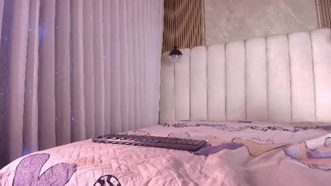 Snapshot of celeste_moonx chatting on July 1, 11:56 am Celeste online show from July 1, 11:56 am