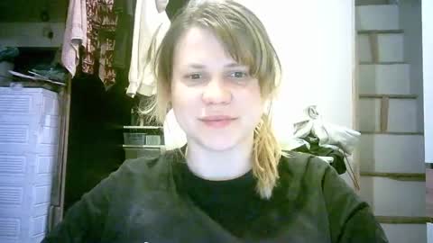 celeste_naughty_ online show from April 21, 10:32 am