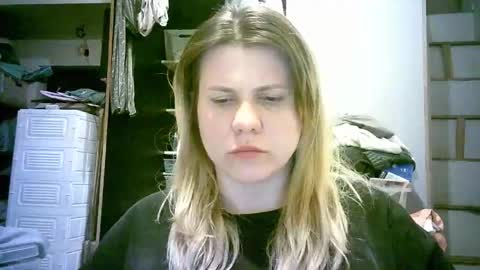 celeste_naughty_ online show from May 2, 10:42 am