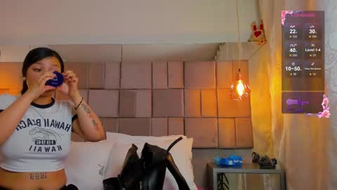 Snapshot of celeste_star0 chatting on November 18, 2:06 am celeste star online show from November 18, 2:06 am