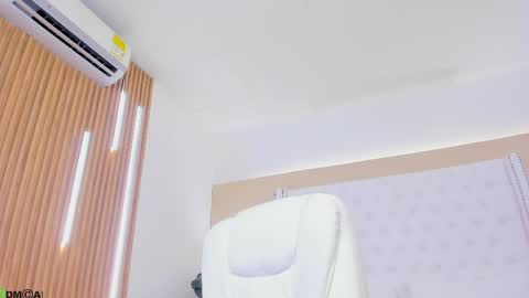 Celeste Wayne online show from April 16, 9:39 pm