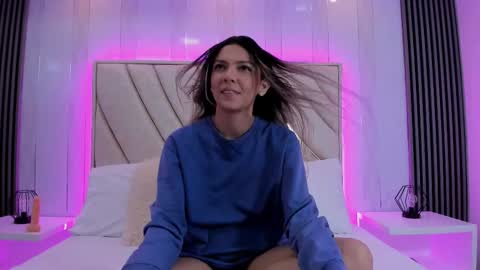 celestebellmont online show from October 7, 12:13 pm