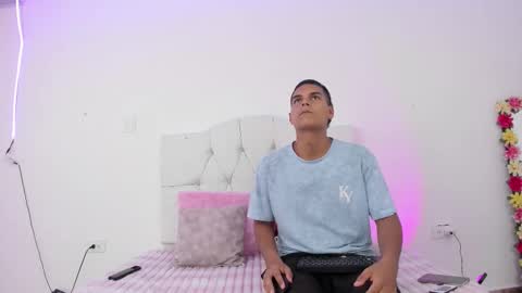 Snapshot of celestederek chatting on November 13, 6:18 pm Celeste - Derek online show from November 13, 6:18 pm