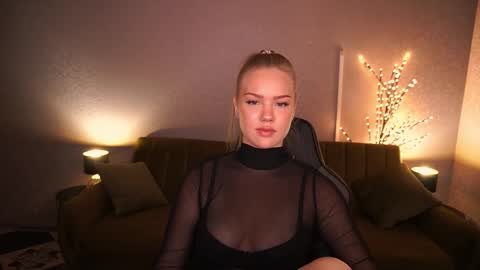 Snapshot of celestenoirr chatting on September 26, 7:23 am celestenoirr online show from September 26, 7:23 am