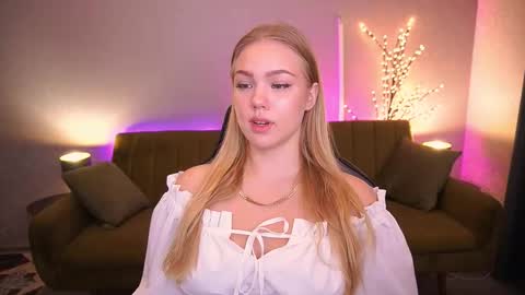 Snapshot of celestenoirr chatting on September 30, 6:40 am celestenoirr online show from September 30, 6:40 am