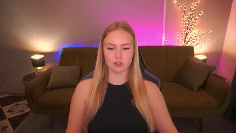 Snapshot of celestenoirr chatting on October 7, 6:21 am celestenoirr online show from October 7, 6:21 am