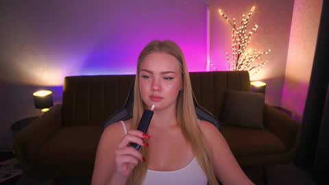 Snapshot of celestenoirr chatting on October 10, 6:56 am celestenoirr online show from October 10, 6:56 am