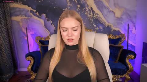 Snapshot of celestenoirr chatting on October 30, 7:32 am celestenoirr online show from October 30, 7:32 am