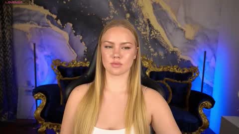 Snapshot of celestenoirr chatting on November 4, 7:40 am celestenoirr online show from November 4, 7:40 am