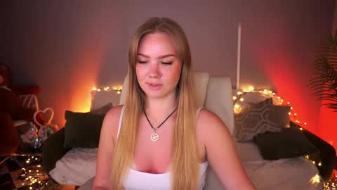 celestenoirr online show from May 3, 1:06 pm