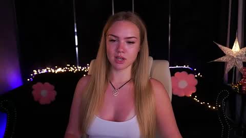celestenoirr online show from May 11, 3:07 pm