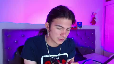 I am Valentinn online show from March 3, 10:15 pm