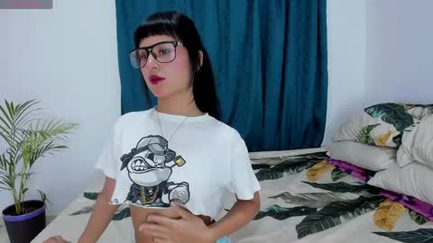 Snapshot of celesteyorucso1 chatting on June 5, 6:31 am celesteyorucso1 online show from June 5, 6:31 am