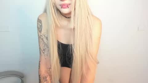 Snapshot of celestica_rose chatting on March 11, 5:27 am Celestica online show from March 11, 5:27 am