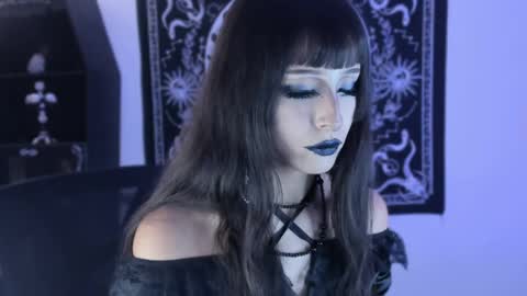   online show from May 7, 2:28 am