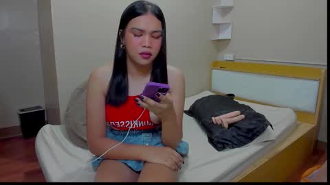 celestinaxisabella online show from February 25, 3:05 am