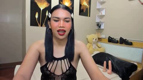 celestinaxisabella online show from March 27, 2:39 pm