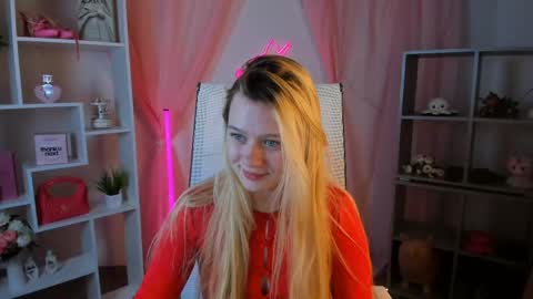 Snapshot of celestinemauriac chatting on May 16, 6:07 pm your cute kitty online show from May 16, 6:07 pm