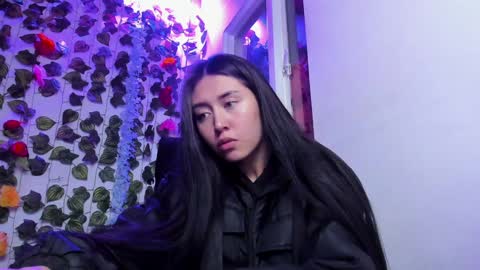 Snapshot of celestinepurple chatting on December 15, 11:42 pm Celestineeeeee online show from December 15, 11:42 pm