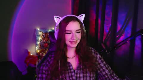 celia_sensual_ online show from June 2, 6:10 pm