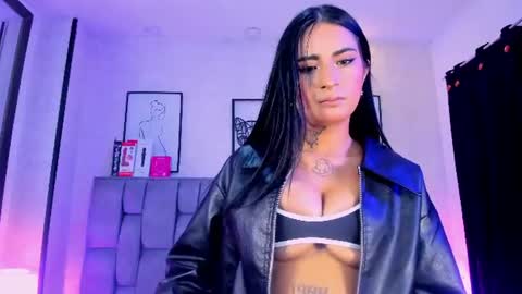 Snapshot of celine_carter chatting on July 18, 12:31 pm Celine online show from July 18, 12:31 pm