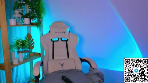  Celine  online show from April 11, 5:45 am