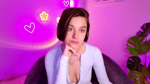  Celine  online show from April 18, 5:22 am