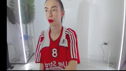 Snapshot of celine_roxelle chatting on November 12, 5:46 pm Celine Roxelle online show from November 12, 5:46 pm