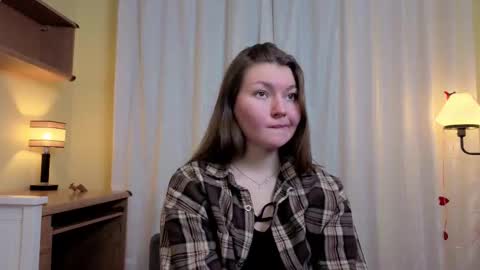 Nina online show from February 9, 5:17 pm