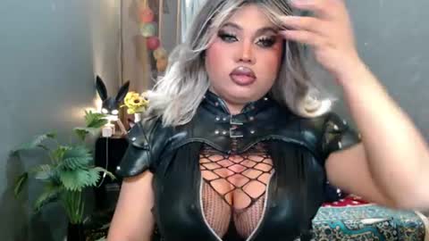 Snapshot of cellinekittcumerr chatting on June 29, 2:17 pm cellinekittcumerr online show from June 29, 2:17 pm